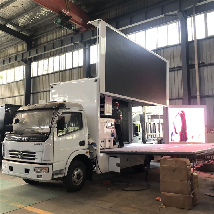 Mobiler Großleinwand-LKW 4800*2080mm, mobiler LKW Dongfeng der Klangbühne-4*2 wasserdicht