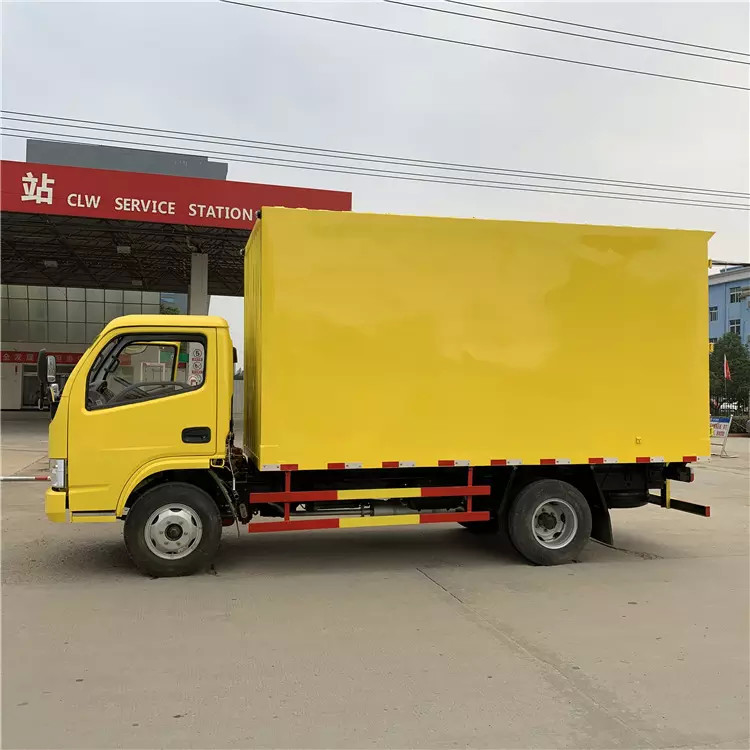 Größen-Fracht-LKW Dongfeng 3,5 Ton Light Duty Van Truck Small