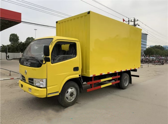 Größen-Fracht-LKW Dongfeng 3,5 Ton Light Duty Van Truck Small