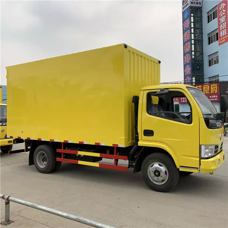 Größen-Fracht-LKW Dongfeng 3,5 Ton Light Duty Van Truck Small