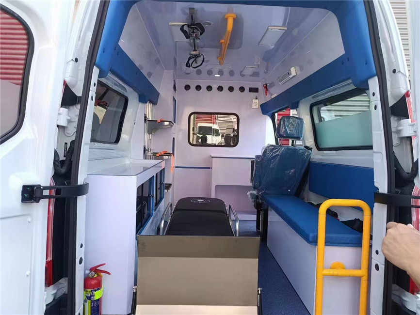 6 Sitzplätze Diesel Mittelschiff Krankenwagen Notfallüberwachung Ford V362 Transit Lieferwagen Krankenwagen