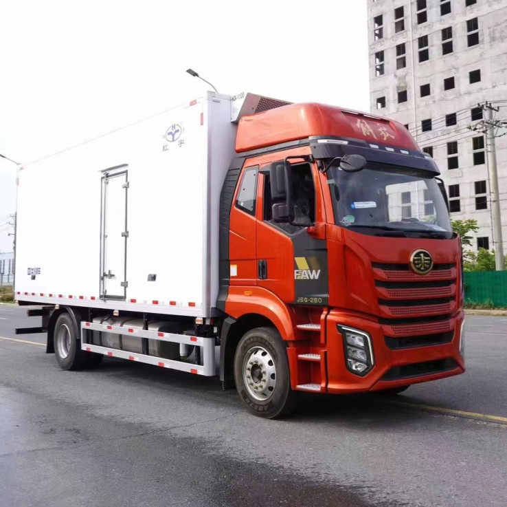 Frucht FAW 10 Ton Reefer Truck Cold Room Van Truck For Vegetable And
