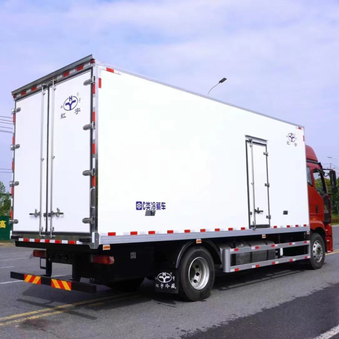 Frucht FAW 10 Ton Reefer Truck Cold Room Van Truck For Vegetable And