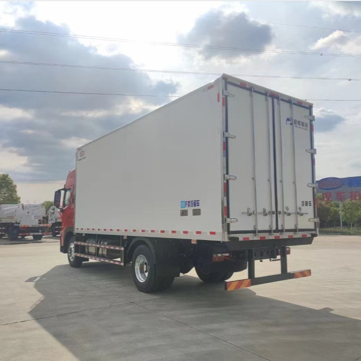 Nahrungsmitteltransport JAC Frozen Food Trucks 10 Ton Refrigerated Truck For Frozen