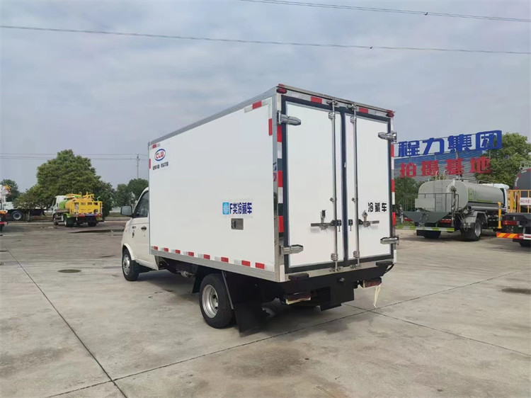 6 kleiner Gefrierschrank-LKW Rad Foton Mini Refrigerator Truck 110km/H in Dubai