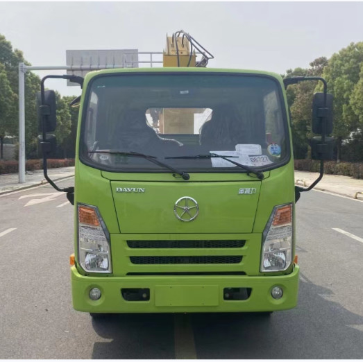 Links- oder rechtsgesteuerte Luftarbeitsplattform Lkw 3360 mm Radstütze