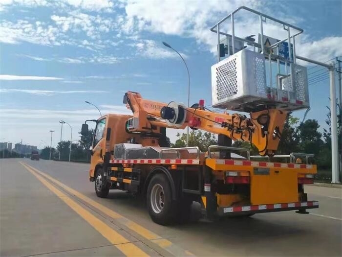 3.5T Hinterachsellast-Flugarbeitsplattform für Lkw - QuanChai Q23-132E60 Modell