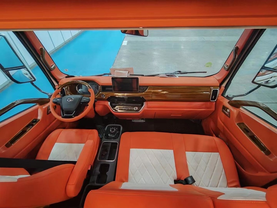 Rv Caravan Yuejin S500 Modell C Wohnmobil mit Schlafplatz für 4-6 Personen - CLW OE NO