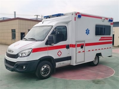 3300 Bruttogewicht des Fahrzeugs 4x4 Notfallwagen mit Handgetriebe