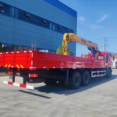 6*4 Boom Dongfeng Gerade Teleskopfahrzeug Montiert Kran für Schwerlast