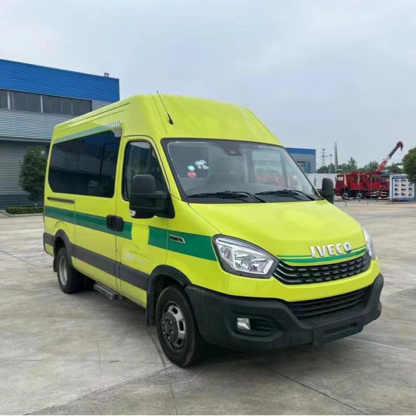 4*2 Iveco Krankenwagen Euro 6 klassisches Notfall-Rettungsfahrzeug mit maximaler Geschwindigkeit von 145 km/h