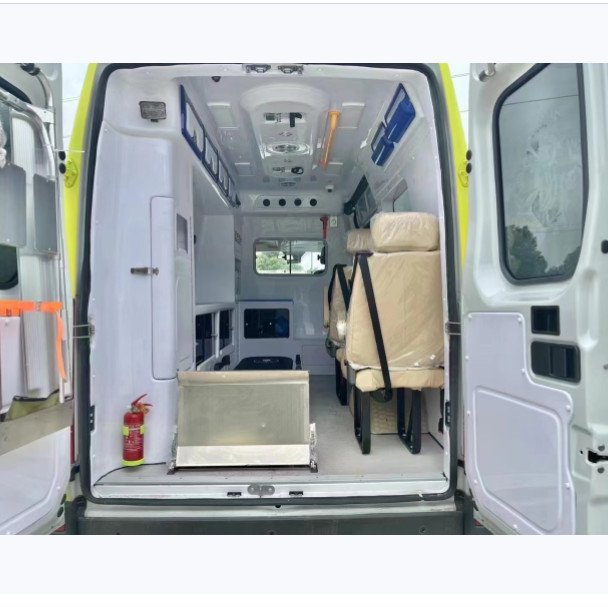 4*2 Iveco Krankenwagen Euro 6 klassisches Notfall-Rettungsfahrzeug mit maximaler Geschwindigkeit von 145 km/h