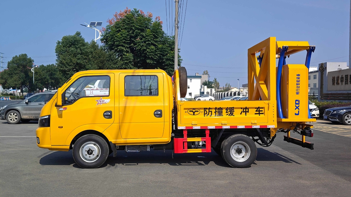 Buffer Truck Dongfeng 101 Max Speed Anti-Kollision Buffer Attenuator Truck zum Verkauf