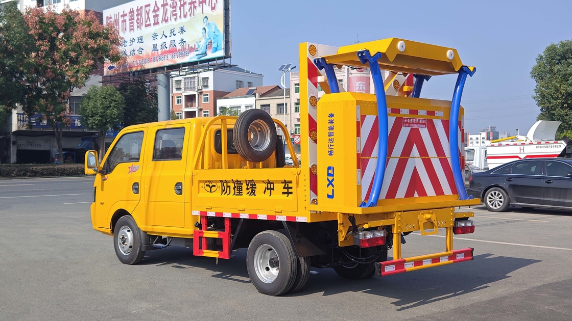 Buffer Truck Dongfeng 101 Max Speed Anti-Kollision Buffer Attenuator Truck zum Verkauf