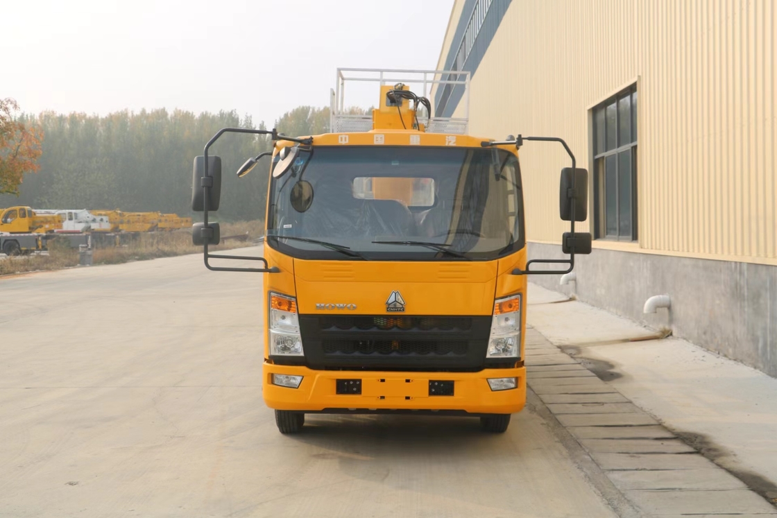 Teleskopische Flugplattform Lkw 21 Meter HOWO Marke Boom Lift Cherry Picker Lkw