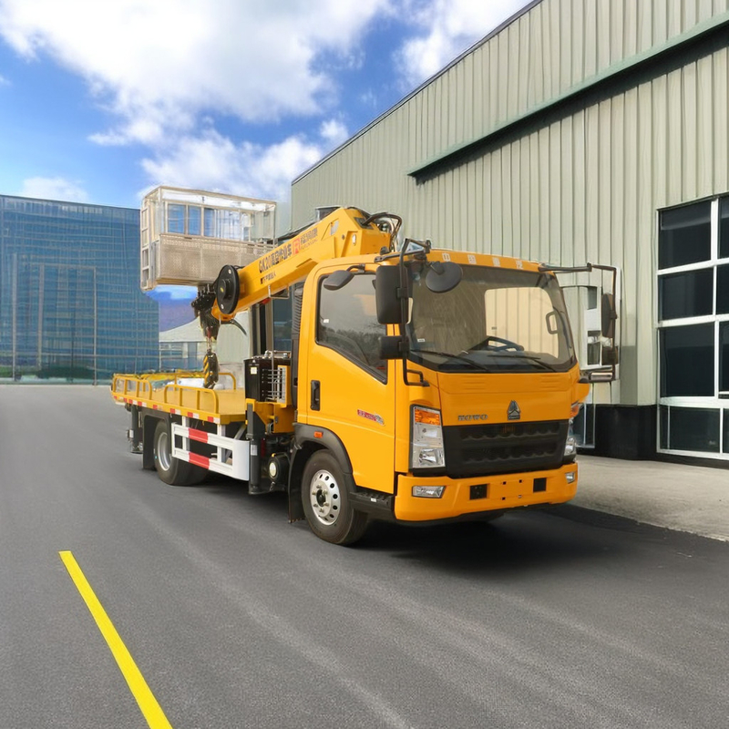 Howo Fahrwerk 4x2 Antrieb 21M LKW-montierte Luftarbeitsplattform 95km/h 200kg Last
