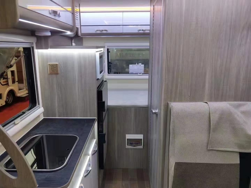 Camper-Van Automatic Transmissions 4*2 Motorhome RV Yuejin Foton Wohnwagen im Freien