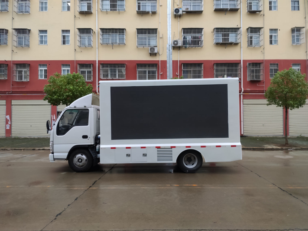 Isuzu P5 P6 P4 Lkw-montiertes LED-Display 3840*1728mm Mobil-LED-Bildschirm Anhänger 102 PS