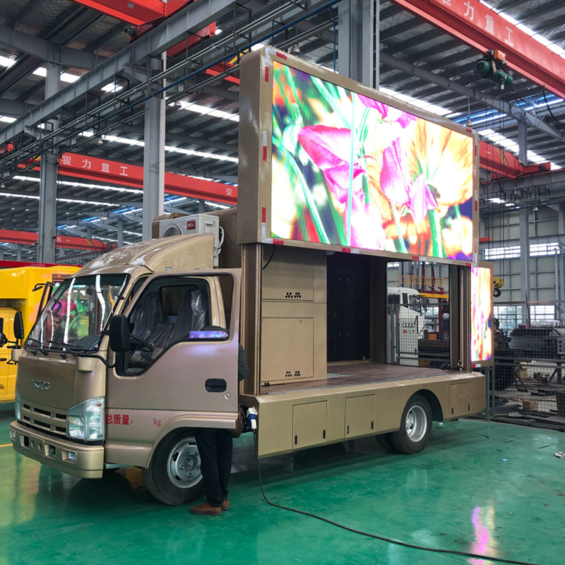 Isuzu 4×2 P6 Digital LED Billboard Truck 192*192mm 3 Seiten hohe Helligkeit