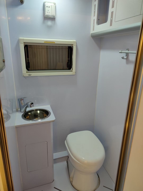 Haus Fiberglas-Kasten RV-Wohnwagen-Van Decorated Shells 220V im Freien