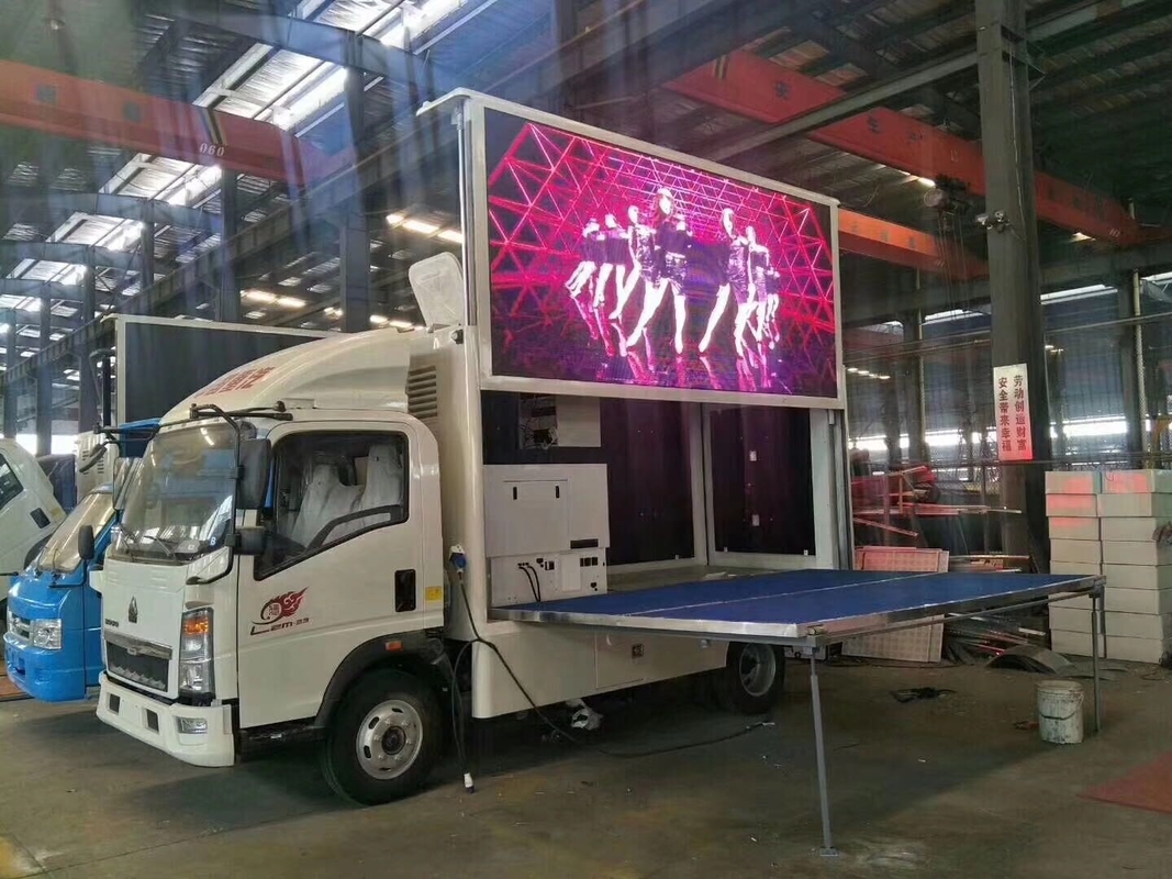 HOWO mobile Licht LED Werbewagen Anzeigebüro Werbetafel klare Bildschirmschilder P4 P5 P6