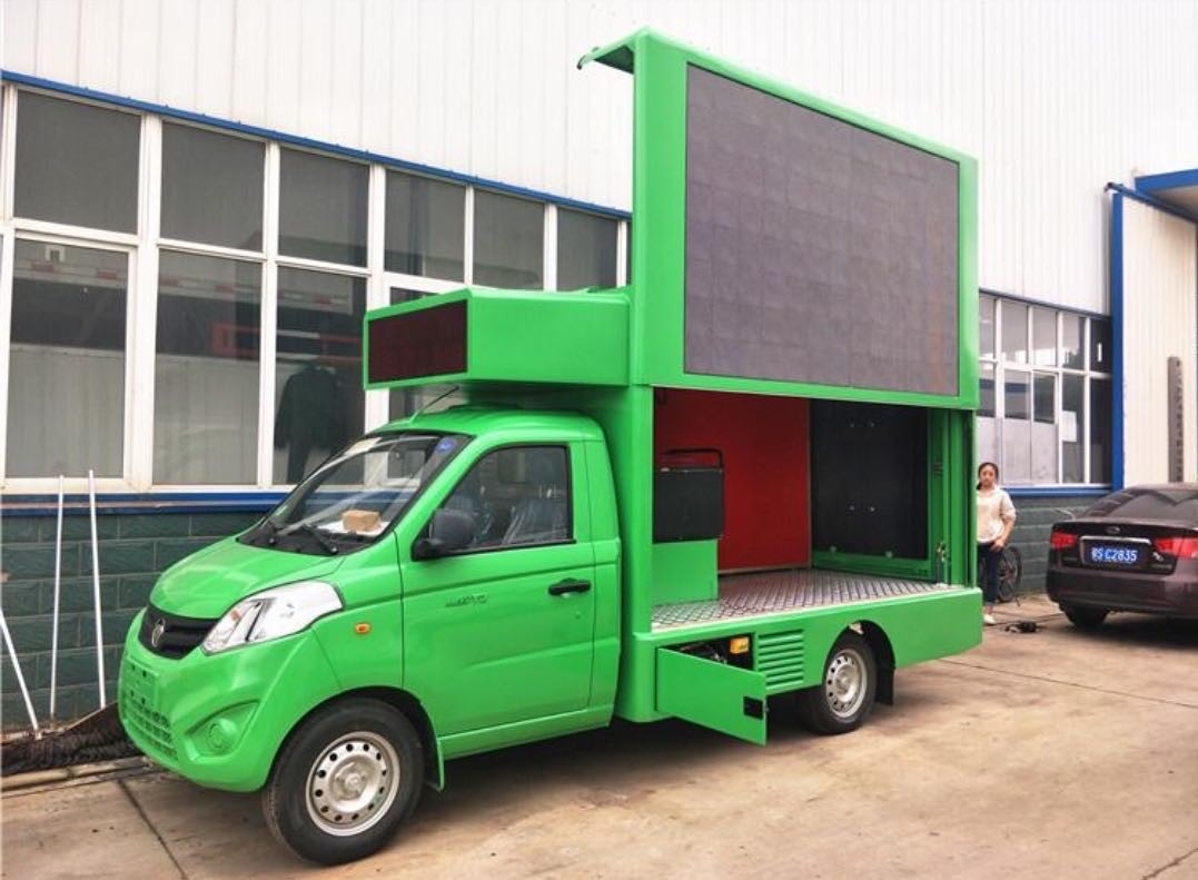 Euro 5 Outdoor P4 Full Color Led Billboard Mobile Werbung Digitales Medienfahrzeug