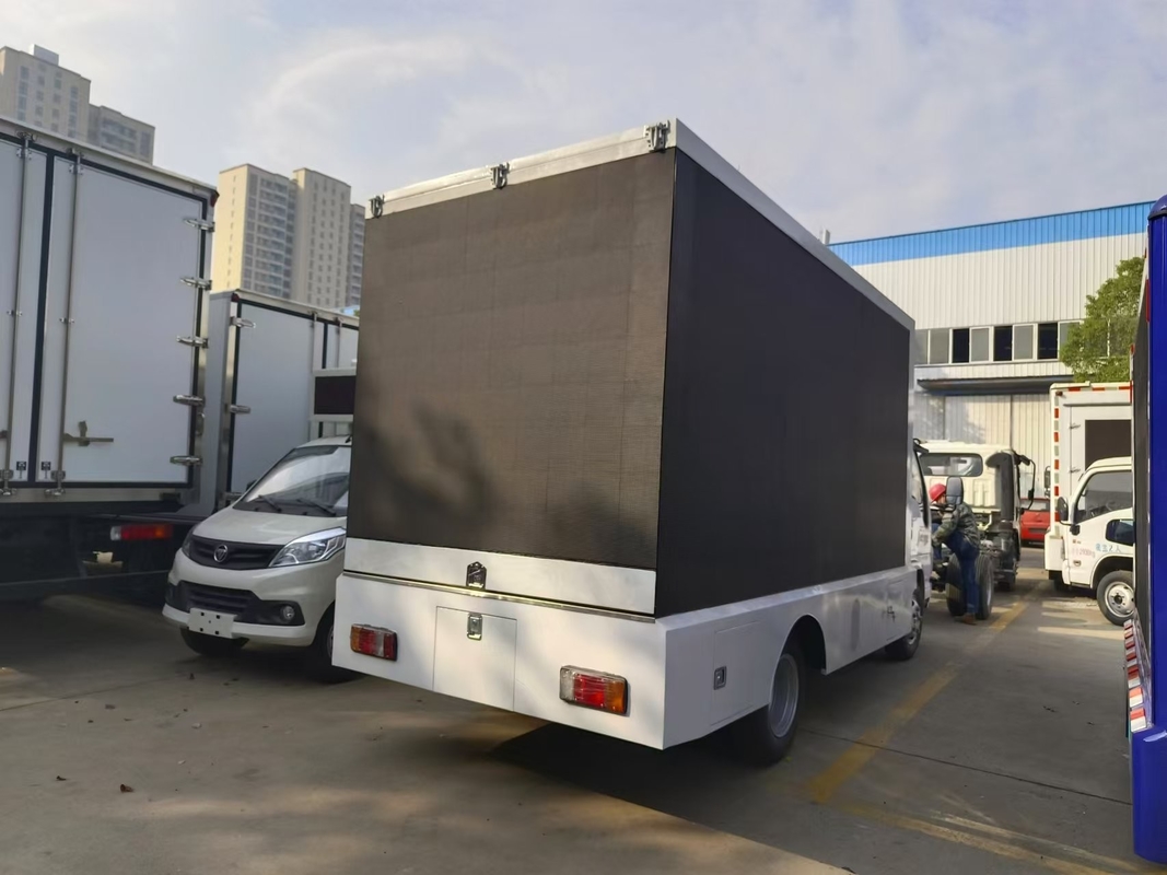 Japanische Marke Isuzu Mobile Led Truck Werbung P3 P4 P5 Kleiner LED Mobile Led Display Trailer